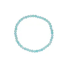 Laden Sie das Bild in den Galerie-Viewer, Amazonit Kinderarmband mit facettierten 3 mm Kugeln auf elastischem Schmuckband in leuchtendem Türkisgrün.
