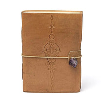 Laden Sie das Bild in den Galerie-Viewer, Notizbuch Lotus mit Amethyst und Kunstlederbezug 18 × 13 cm
