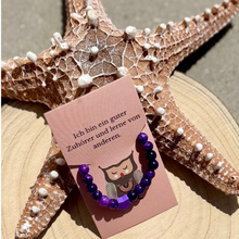 Laden Sie das Bild in den Galerie-Viewer, Mutmacher-Armband für Kinder Amethyst Mini "Ich bin ein guter Zuhörer"
