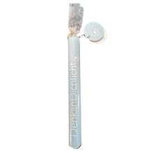 Laden Sie das Bild in den Galerie-Viewer, DenkanDichlicht Stabkerze. Ein stiller Gruß in Lichtform
