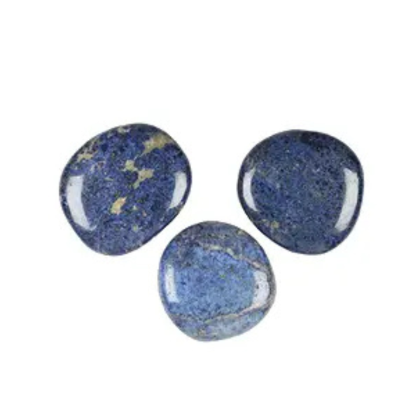 Dumortierit Scheibenstein poliert ca. 3–4 cm als Taschen- und Meditationsstein.