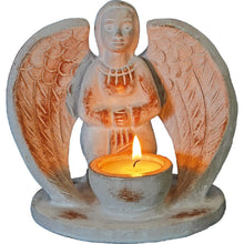 Laden Sie das Bild in den Galerie-Viewer, Teelichthalter Engel aus weiß gekalkter Terracotta 11 × 12 cm
