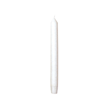Laden Sie das Bild in den Galerie-Viewer, Weiße Stabkerzen Stearin 22 cm 4er Set Ritualkerzen
