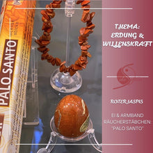 Laden Sie das Bild in den Galerie-Viewer, Oster-Set Roter Jaspis mit Halbedelstein-Ei, Jaspis-Splitterarmband und Palo-Santo-Räucherstäbchen für Erdung und Willenskraft.

