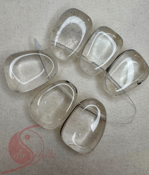 Trommelstein Bergkristall – Klarheit & Bewusstsein (gebohrt)