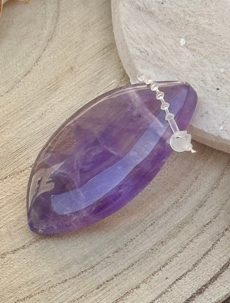 Freeform Amethyst A gebohrt 4,5 cm – Klärung & Spiritualität