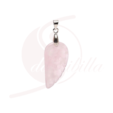 Laden Sie das Bild in den Galerie-Viewer, Rosenquarz Engelsflügel Anhänger rosa Halbedelstein Schutzsymbol
