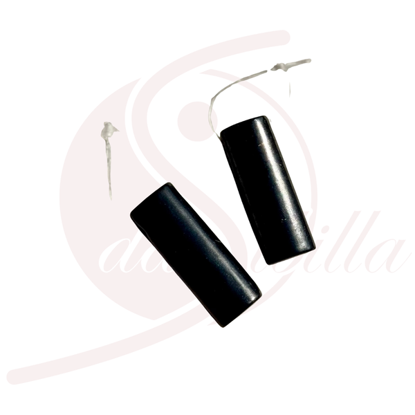 Schungit Rechteck gewölbt gebohrt 4,0 x 1,5 cm – Klarheit & Stabilität